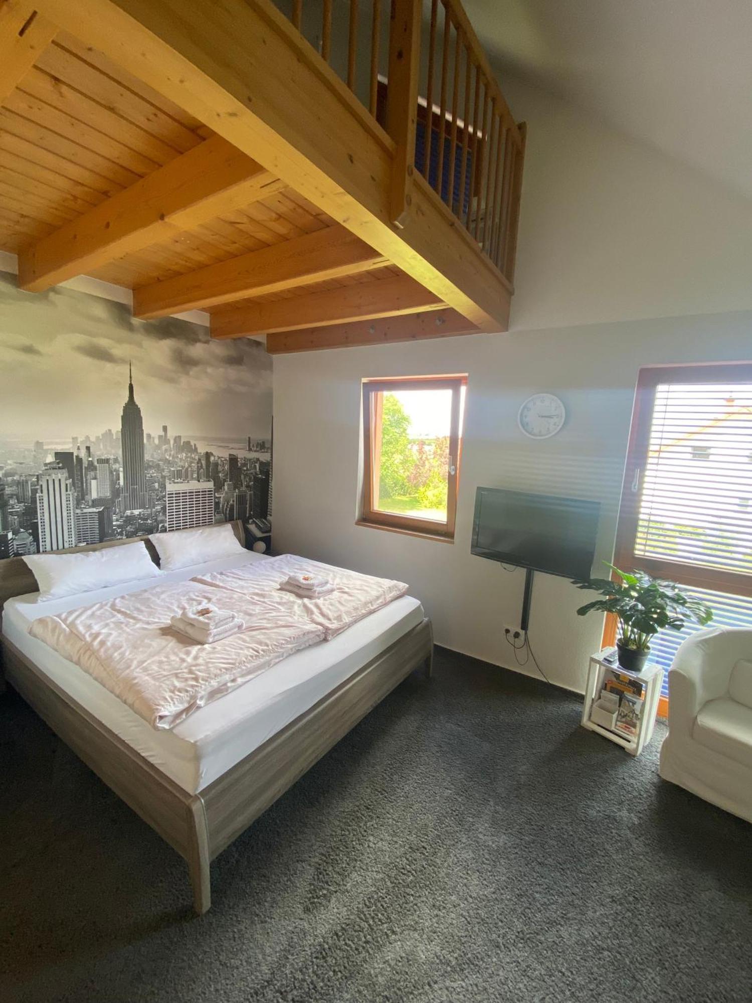 Maisonette-Ferienzimmer Am Backhausgarten Флонхайм Экстерьер фото